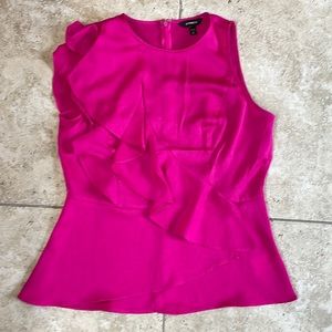 Gorgeous flattering blouse.